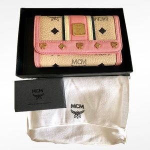 Auth MCM short wallet